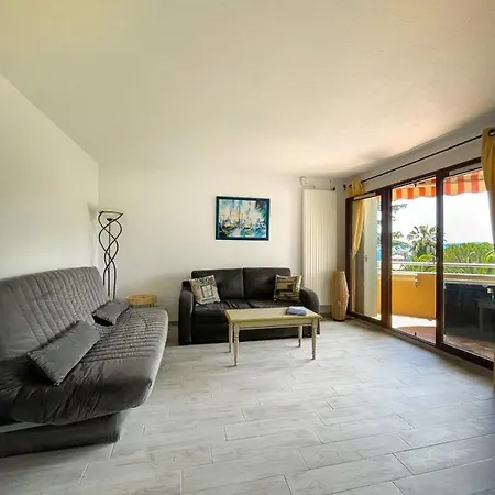 Nice Apt Near The Marina Santa Lucia Appartamento