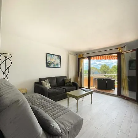 Apartamento Nice Apt Near The Marina Santa Lucia *